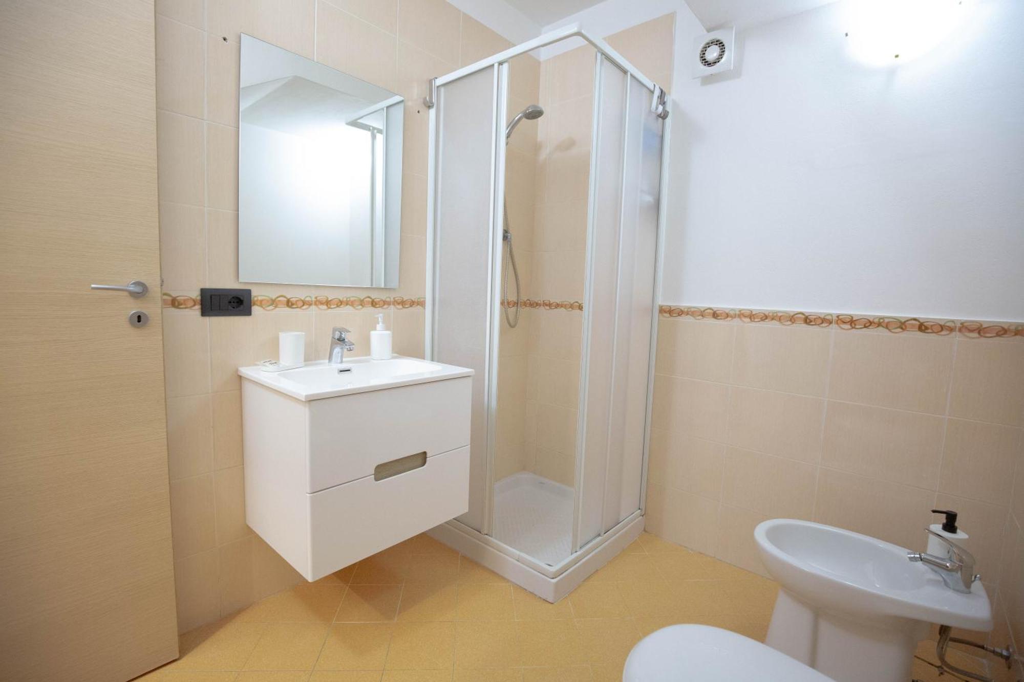 Piave77 Apartment บาเกเรีย ภายนอก รูปภาพ